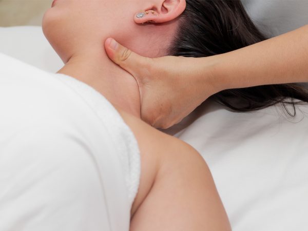 Neck-lymphatic-massage