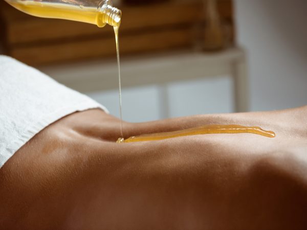 oil massage for sciatica pain